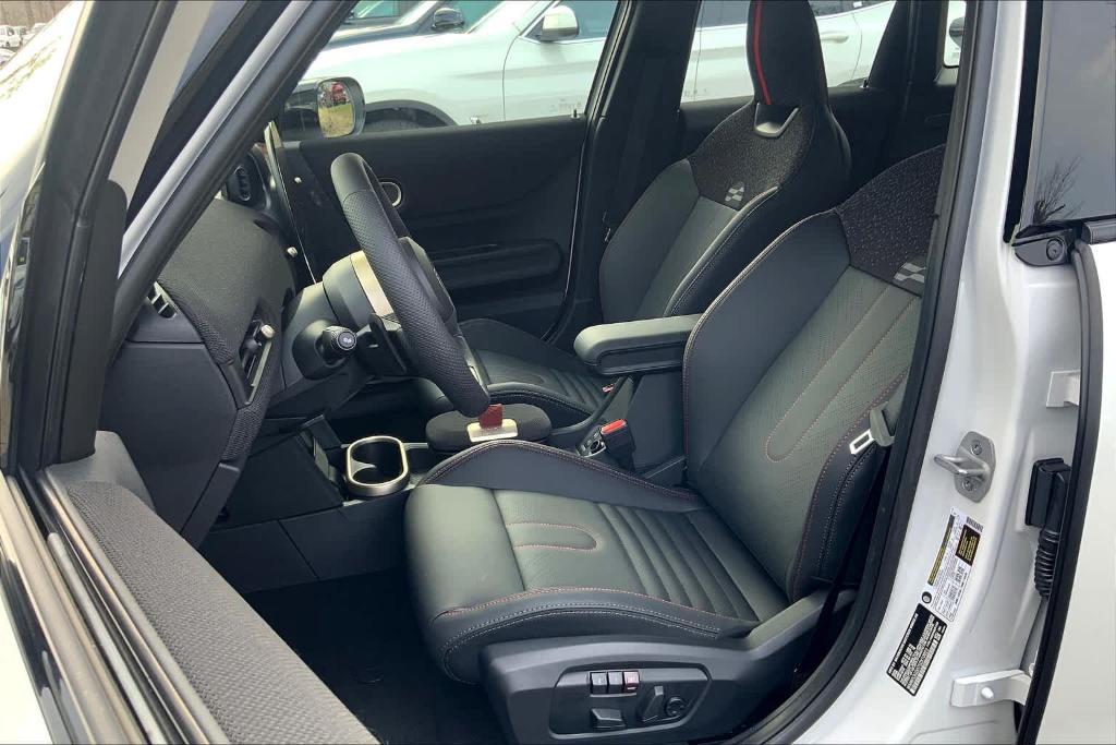 new 2025 MINI Hardtop car, priced at $41,260