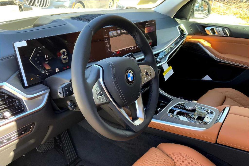 new 2025 BMW X7 car, priced at $86,035