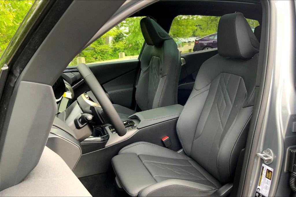 new 2025 BMW X3 car, priced at $56,285
