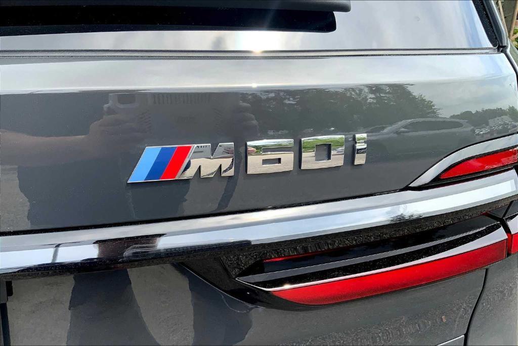 new 2026 BMW X7 car, priced at $122,105