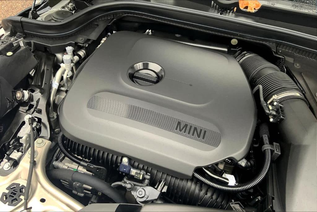 new 2025 MINI Hardtop car, priced at $41,925