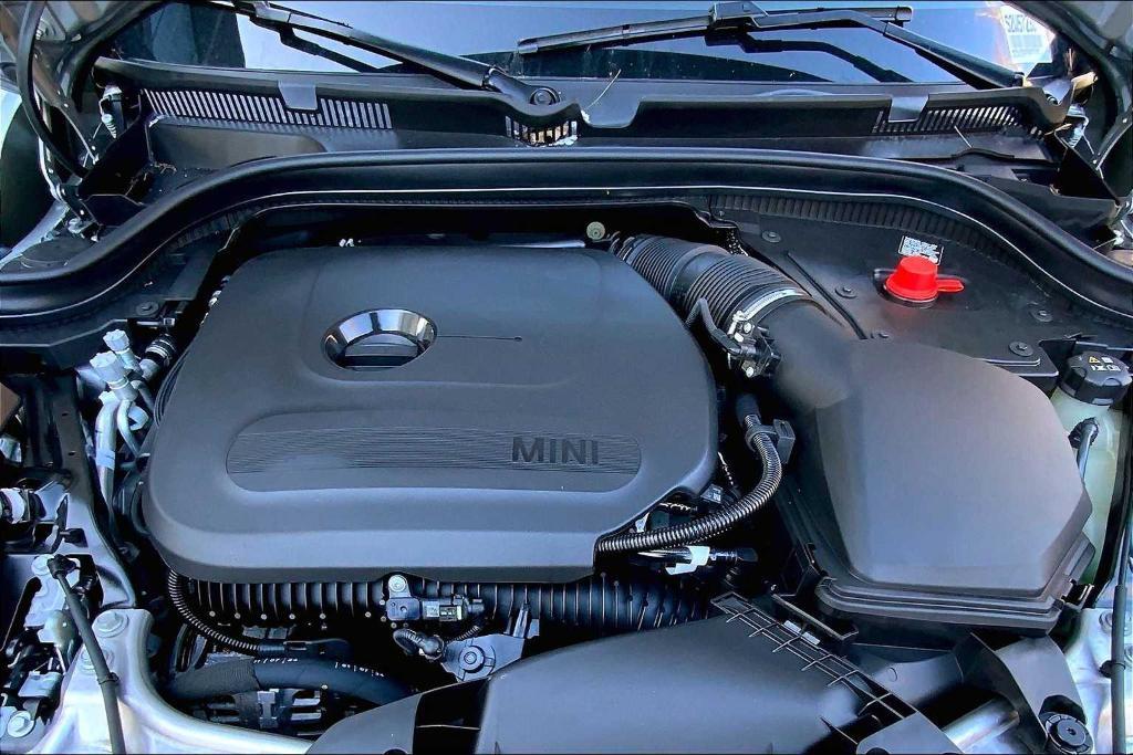 new 2025 MINI Hardtop car, priced at $32,345