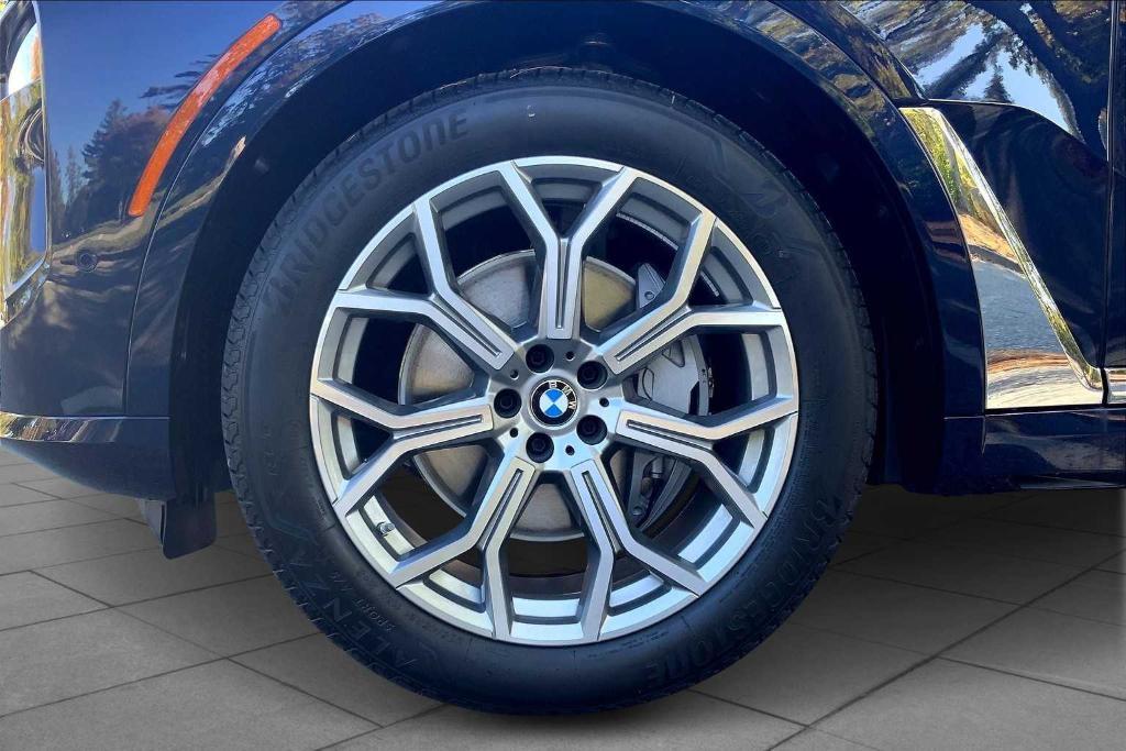 new 2026 BMW X7 car, priced at $99,255