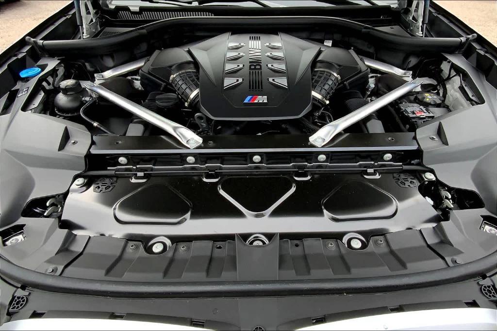 new 2025 BMW X7 car, priced at $115,535