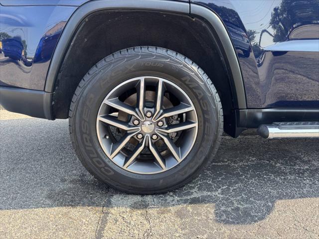 used 2017 Jeep Grand Cherokee car, priced at $17,995