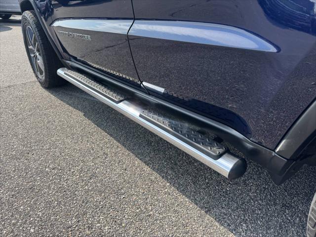 used 2017 Jeep Grand Cherokee car, priced at $17,995