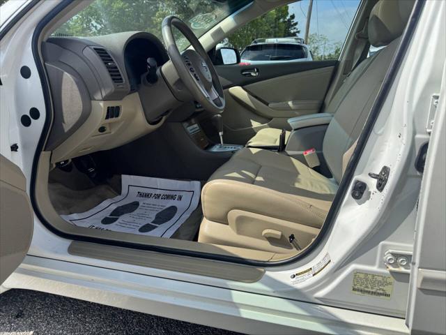 used 2008 Nissan Altima Hybrid car, priced at $6,995