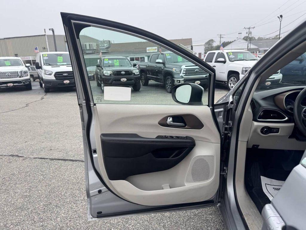 used 2017 Chrysler Pacifica car, priced at $11,995