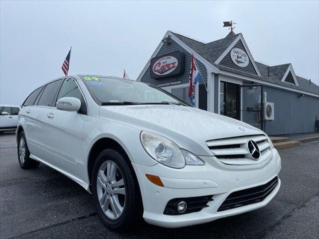 used 2009 Mercedes-Benz R-Class car, priced at $8,995