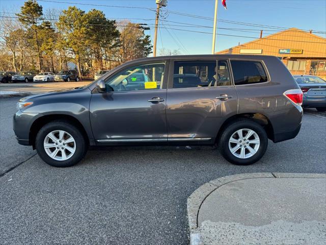 used 2013 Toyota Highlander car, priced at $13,995