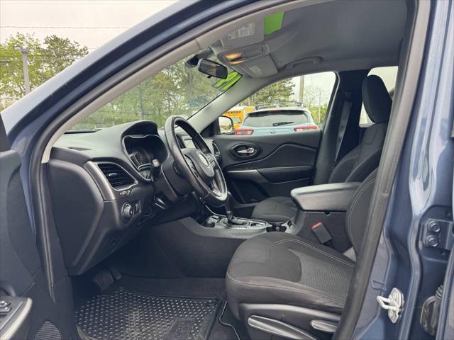 used 2019 Jeep Cherokee car, priced at $13,995