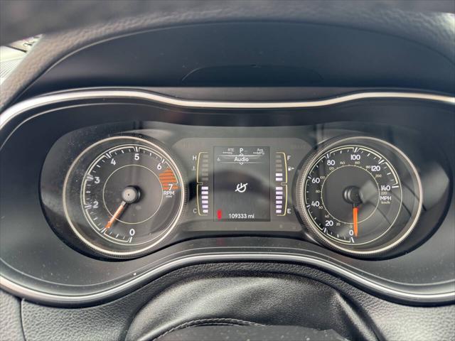 used 2019 Jeep Cherokee car, priced at $13,995