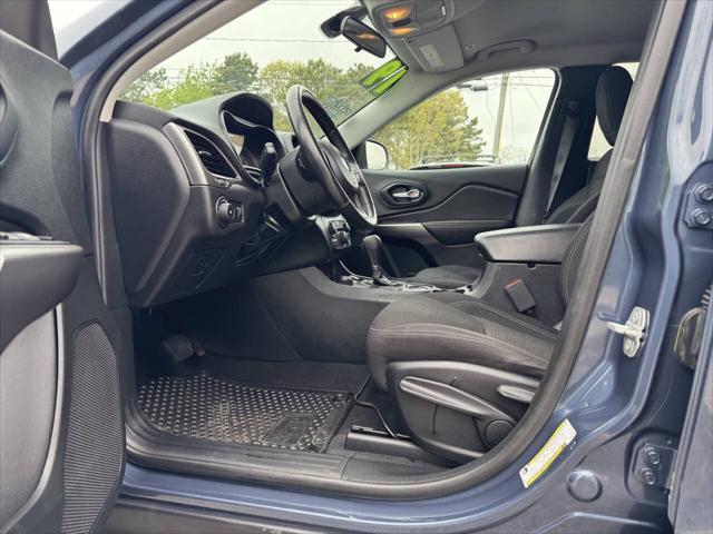 used 2019 Jeep Cherokee car, priced at $13,995