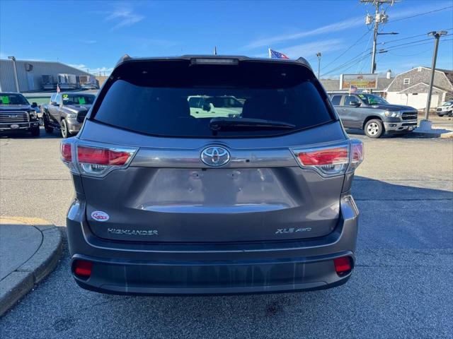 used 2016 Toyota Highlander car, priced at $17,995