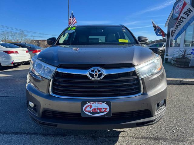 used 2016 Toyota Highlander car, priced at $17,995