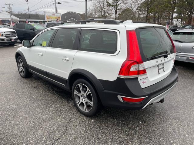 used 2015 Volvo XC70 car, priced at $9,995