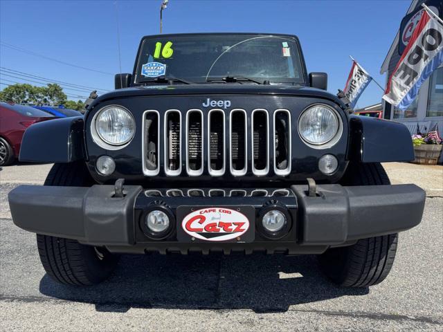 used 2016 Jeep Wrangler Unlimited car, priced at $15,995