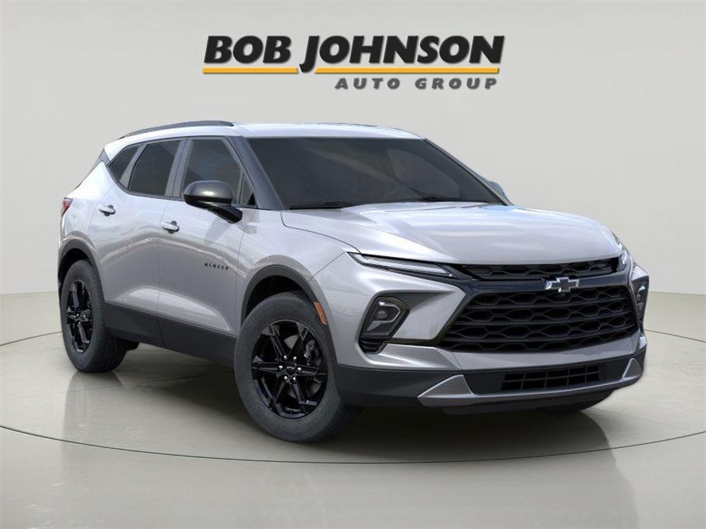 new 2025 Chevrolet Blazer car, priced at $40,555