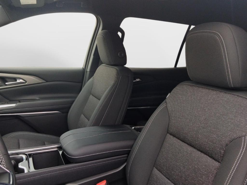 new 2026 Chevrolet Traverse car, priced at $45,170