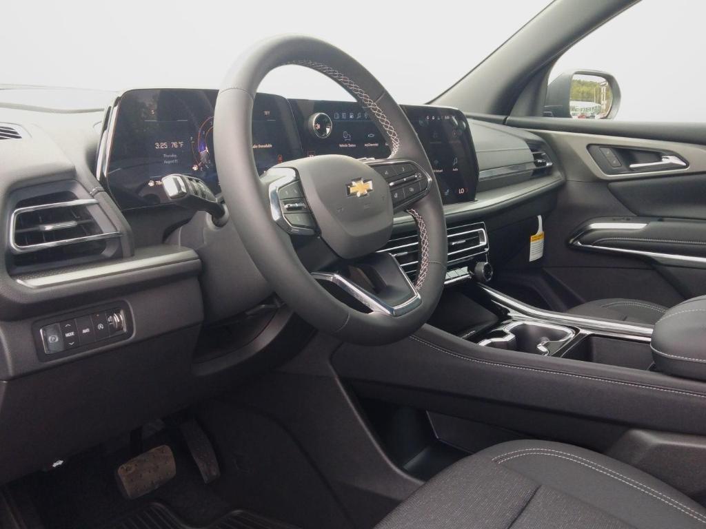 new 2026 Chevrolet Traverse car, priced at $45,170
