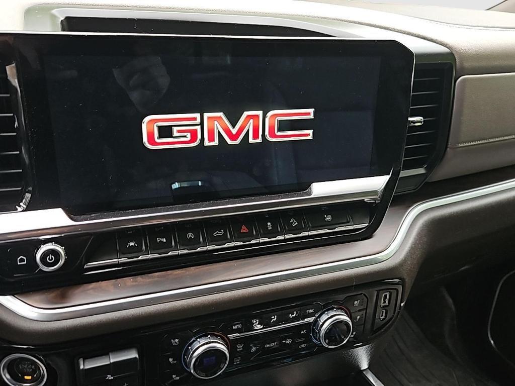 used 2022 GMC Sierra 1500 car, priced at $43,900
