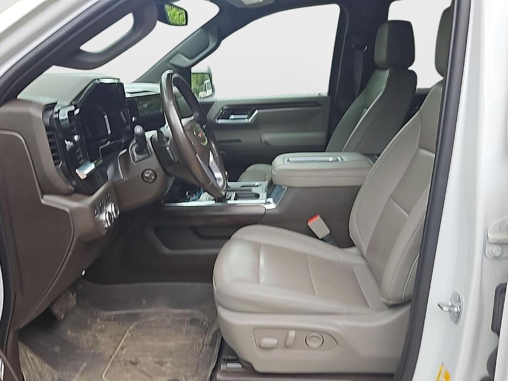used 2022 GMC Sierra 1500 car, priced at $43,900