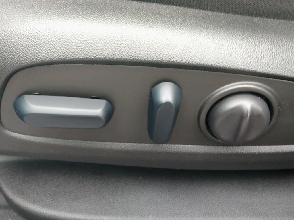 used 2023 GMC Acadia car, priced at $32,800