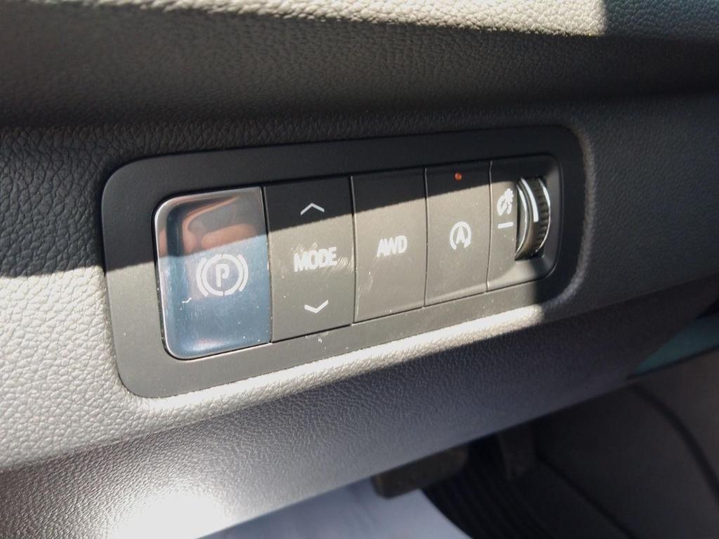 new 2025 Chevrolet Traverse car, priced at $45,060