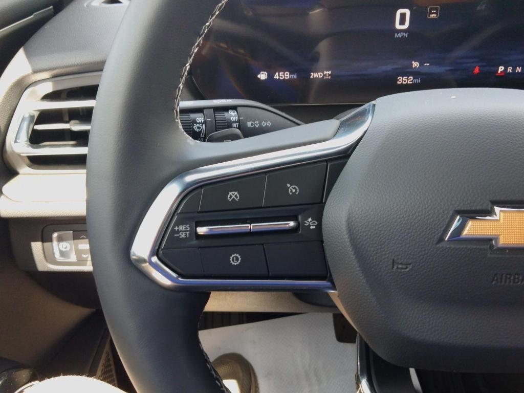 new 2025 Chevrolet Traverse car, priced at $45,060