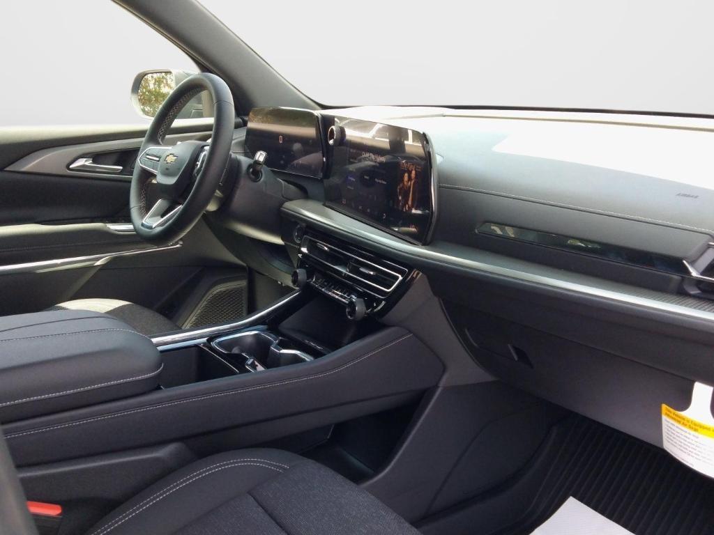new 2025 Chevrolet Traverse car, priced at $45,060