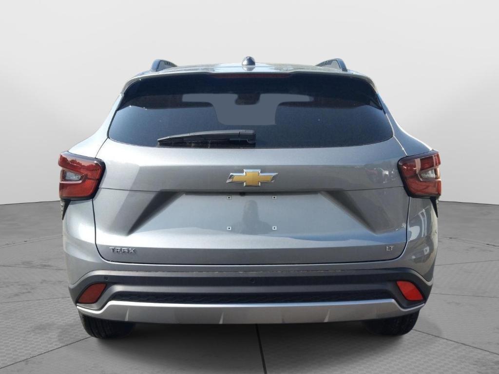 new 2025 Chevrolet Trax car, priced at $25,880
