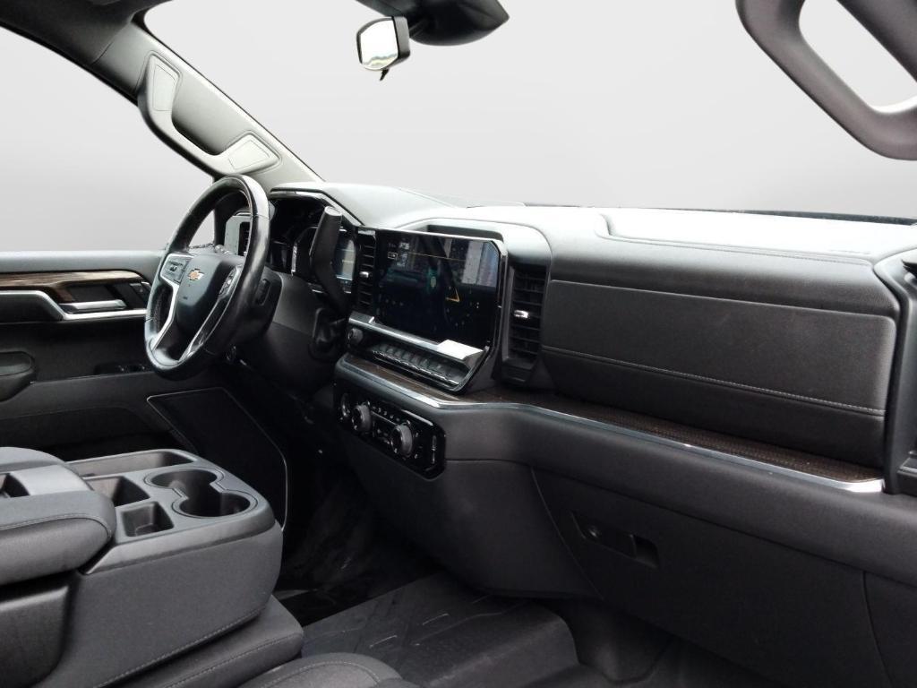 used 2022 Chevrolet Silverado 1500 car, priced at $34,400
