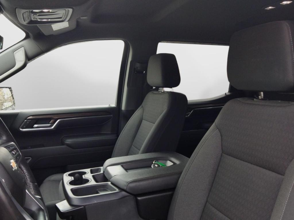 used 2022 Chevrolet Silverado 1500 car, priced at $34,400