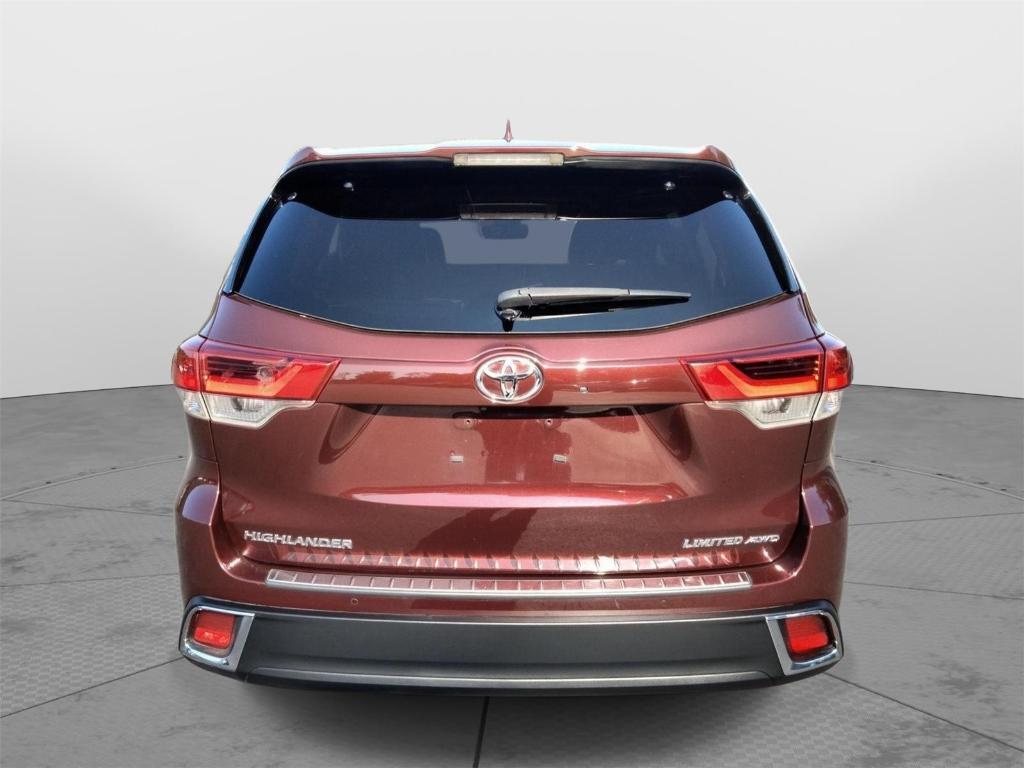 used 2019 Toyota Highlander car, priced at $24,150