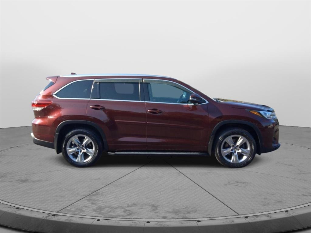 used 2019 Toyota Highlander car, priced at $24,150