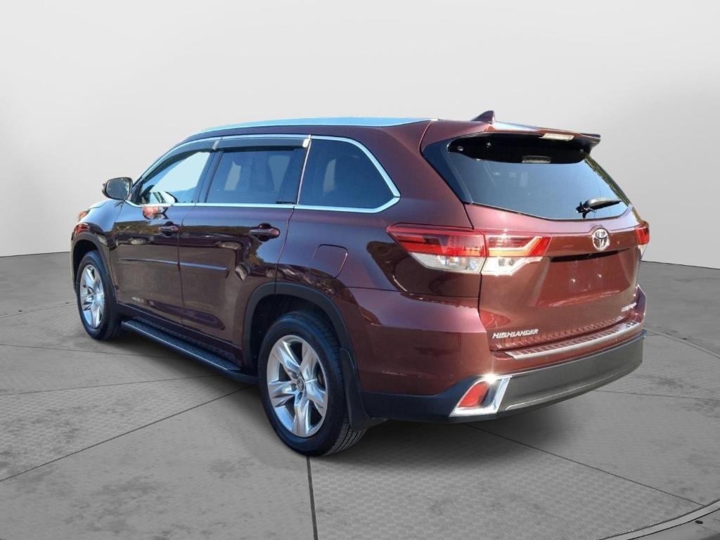 used 2019 Toyota Highlander car, priced at $24,150