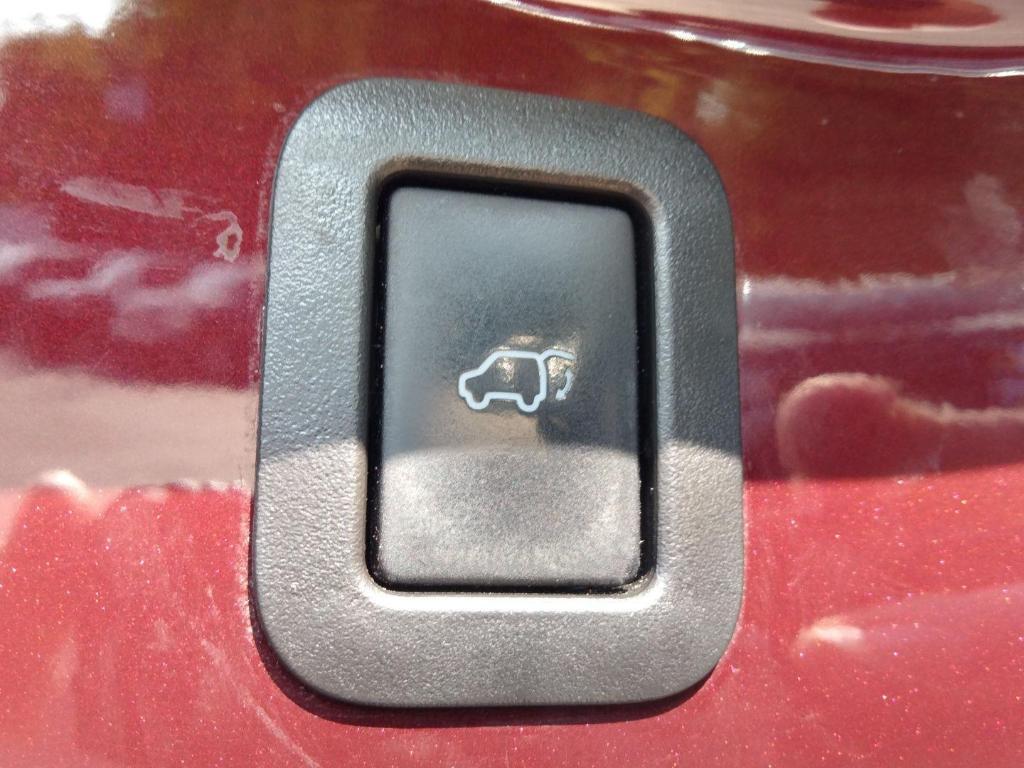 used 2019 Toyota Highlander car, priced at $24,150