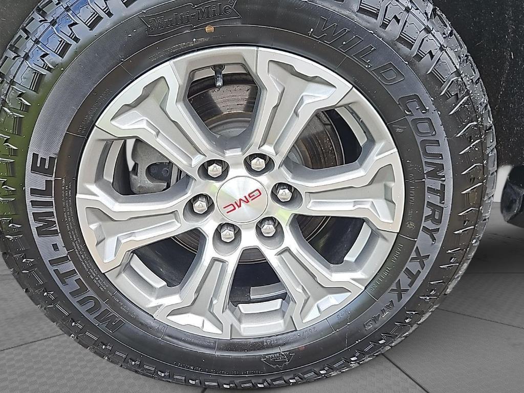 used 2021 GMC Yukon car, priced at $41,900
