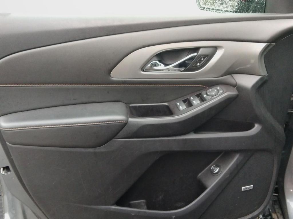 used 2020 Chevrolet Traverse car, priced at $23,500