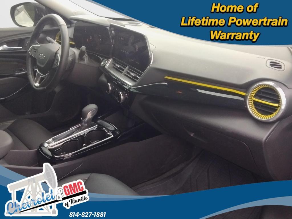 used 2025 Chevrolet Trax car, priced at $23,900