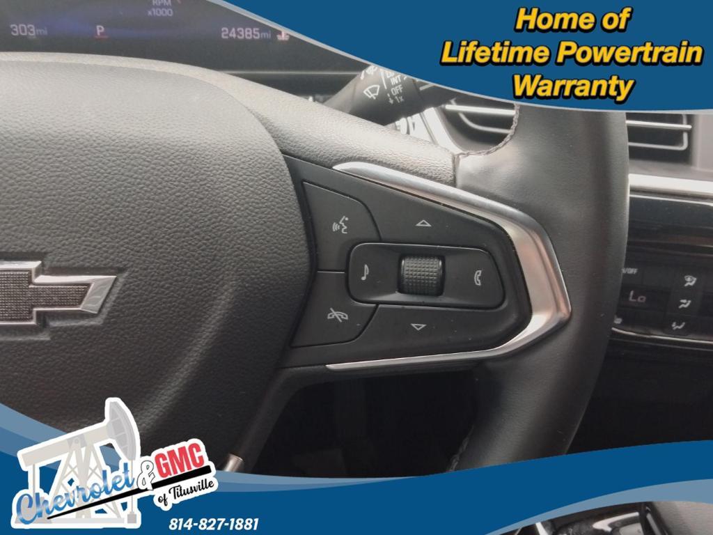 used 2025 Chevrolet Trax car, priced at $23,900