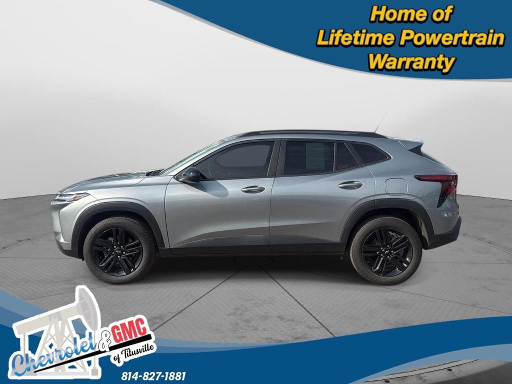 used 2025 Chevrolet Trax car, priced at $23,900