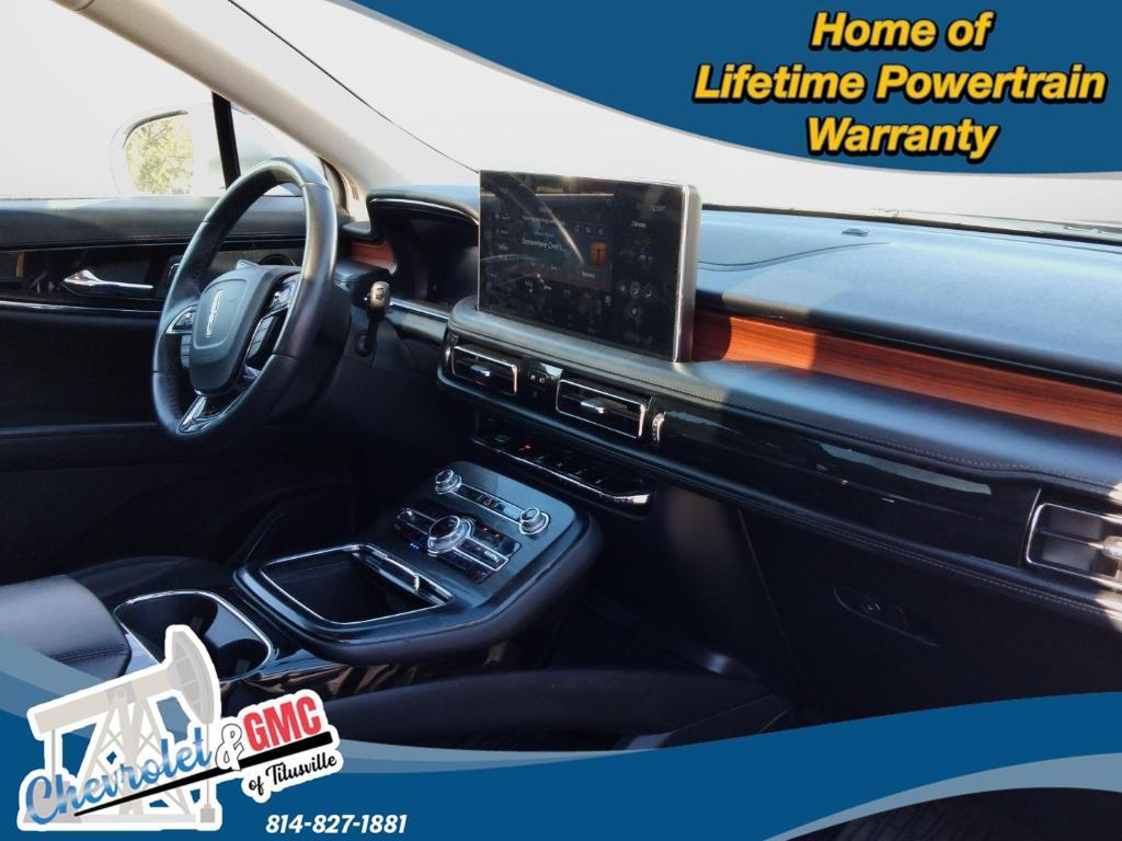 used 2021 Lincoln Nautilus car, priced at $27,500