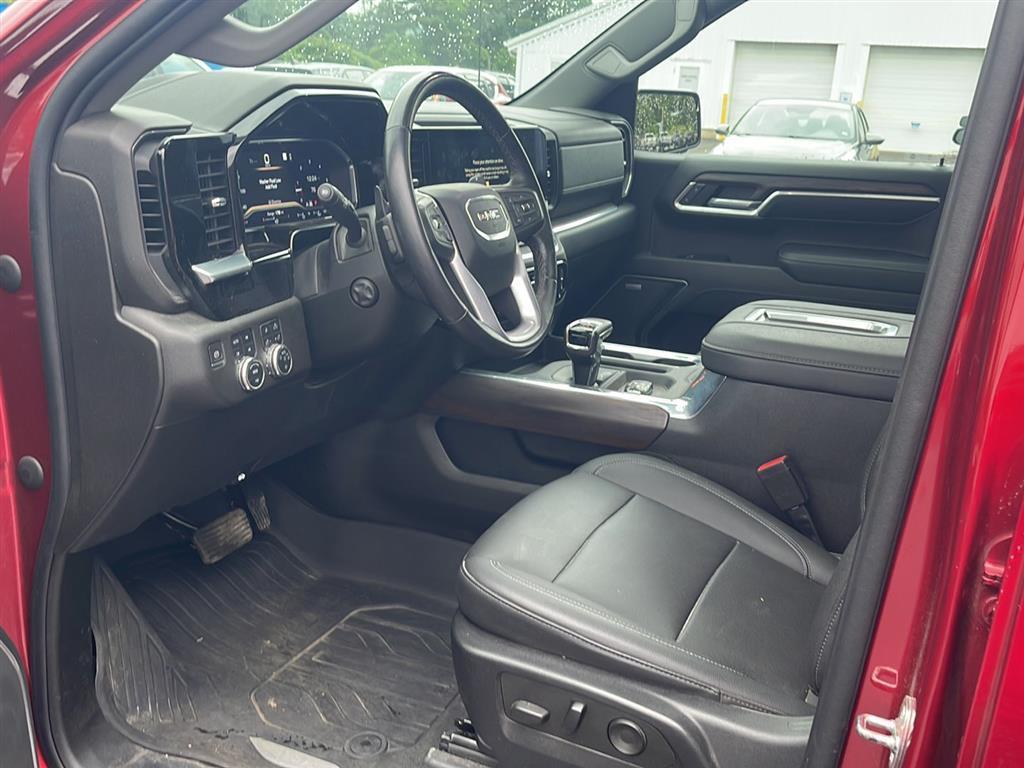 used 2022 GMC Sierra 1500 car, priced at $49,900