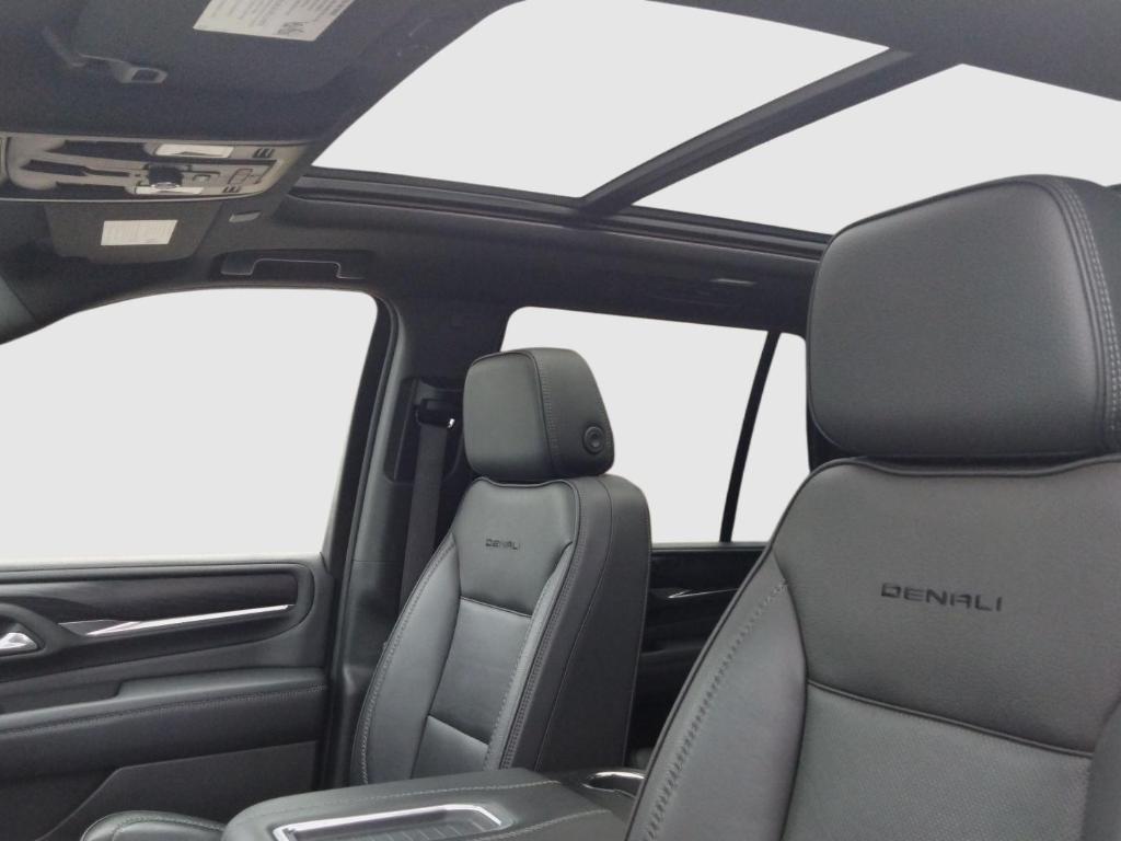 used 2021 GMC Yukon car, priced at $44,990