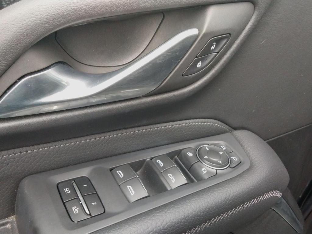 used 2021 GMC Yukon car, priced at $44,990