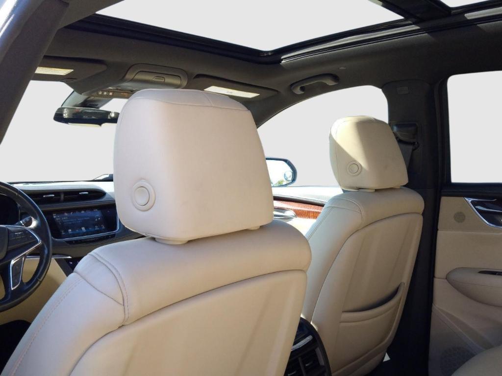 used 2019 Cadillac XT5 car, priced at $21,000