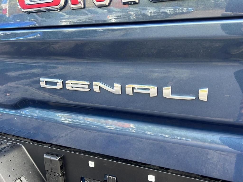 new 2026 GMC Sierra 2500 car, priced at $81,165