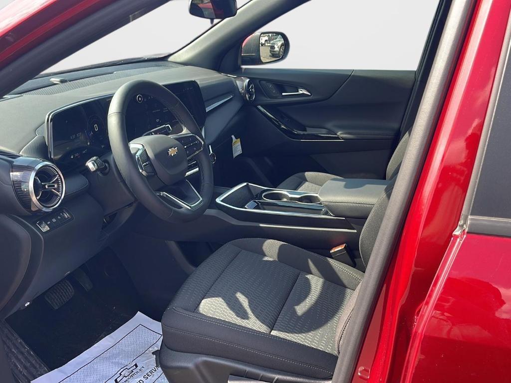 new 2025 Chevrolet Equinox car, priced at $33,130