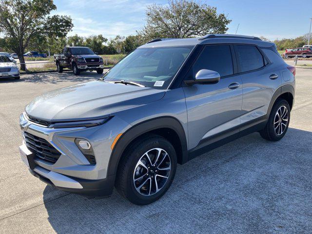 new 2025 Chevrolet TrailBlazer car, priced at $28,311